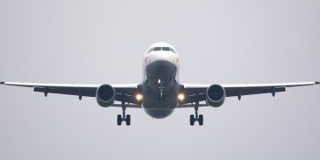 Aggressiver Flugbegleiter sorgt für Tränen an Bord